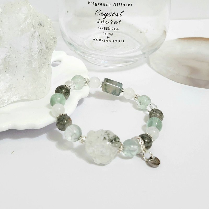 Translucent Green Phantom Dragon Turtle Design Bracelet / Career Luck / Mind-Body Balance / Attraction - สร้อยข้อมือ - คริสตัล สีเขียว