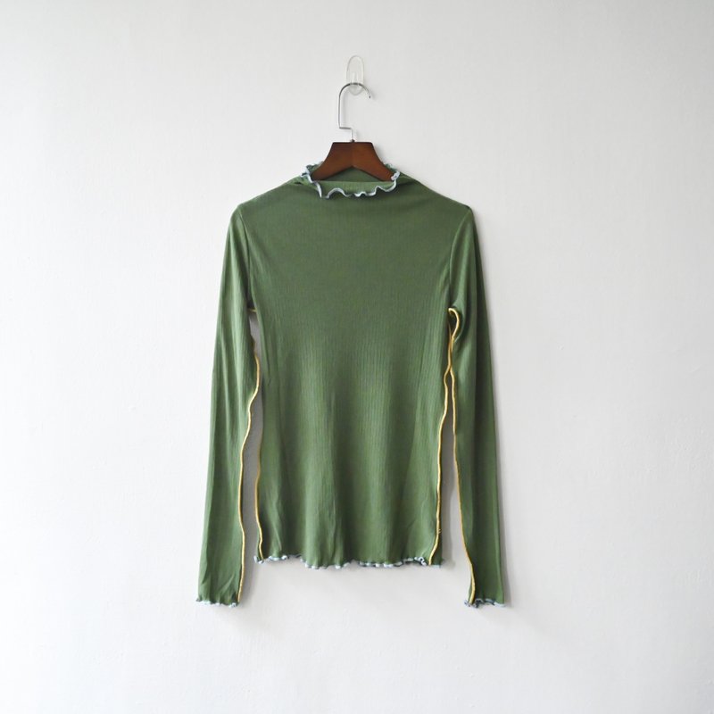 [Egg Plant] Two-color piping slim-fitting bottoming knitted top - Women's Tops - Other Man-Made Fibers Green