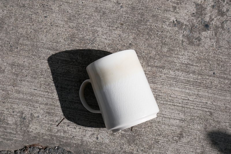 琉璃感淡黃瓷馬克杯 - 生活食器 陶器 陶杯 高腳杯 - 咖啡杯/馬克杯 - 陶 咖啡色