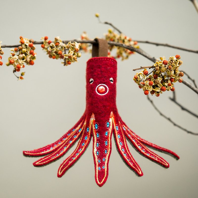 大發章魚鑰匙包包吊飾/刺繡/毛料 - 鑰匙圈/鑰匙包 - 聚酯纖維 紅色