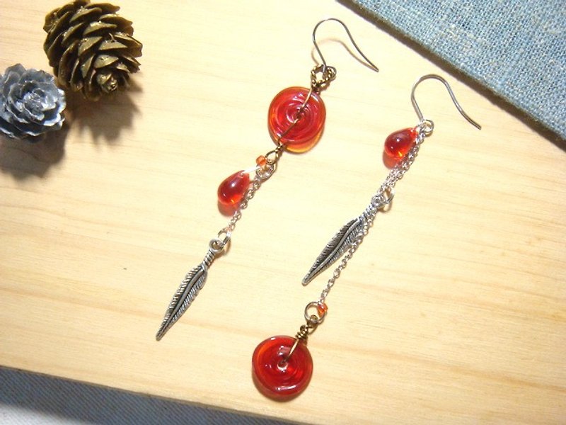 柚子林琉璃 - 豔織靜好-長耳環 - 不對稱設計 - 可改夾式 - 耳環/耳夾 - 玻璃 紅色