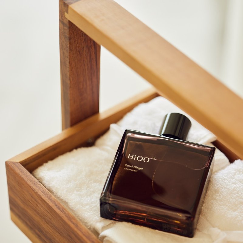 HiOO Room Spray Rural Ginger - Fragrances - Glass Brown