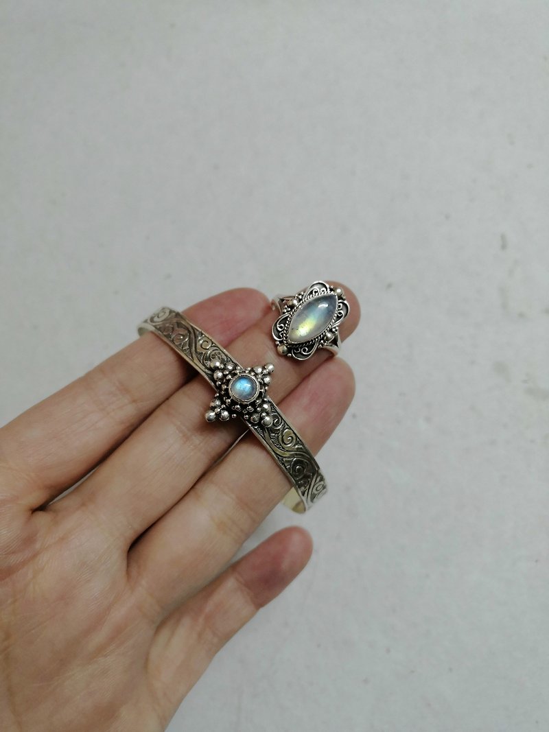 Moonstone Bangle and Finger Ring Handmade in Nepal 92.5% Silver - Bracelets - Semi-Precious Stones 