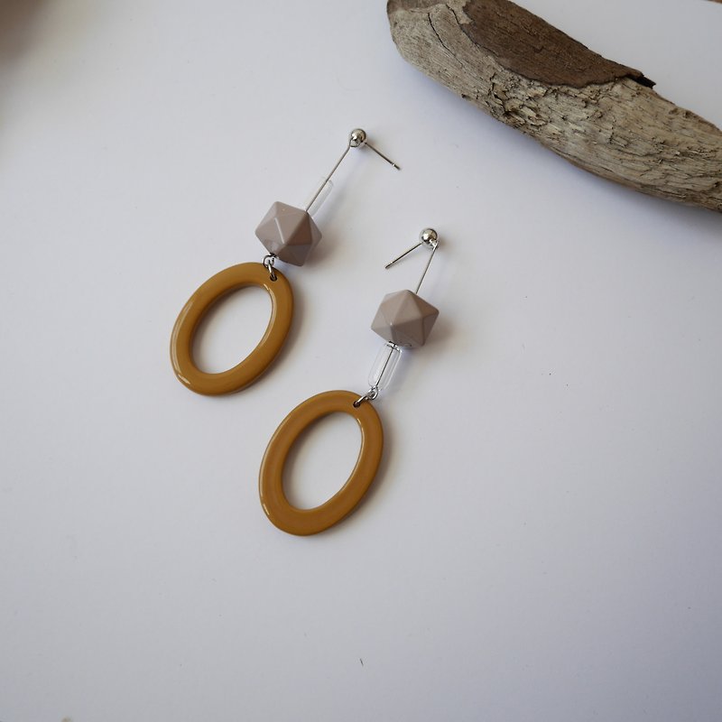 Earrings ピアス / イヤリング | milk tea - Earrings & Clip-ons - Acrylic Brown