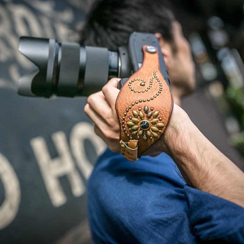 The camera strap / hand strap single-lens reflex camera specifications - tan - Camera Straps & Stands - Genuine Leather 