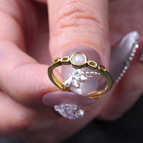 瓔珞珠寶盒 E.L.Jewelry Box 白翡翡翠蛋面戒指 925純銀 | 天然緬甸玉翡翠A貨 | 送禮