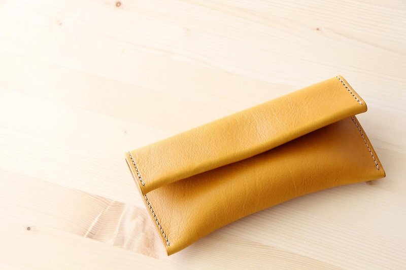 クラッチバッグのような形のペンケース　イエロー／Italian leather pen case #yellow - 鉛筆盒/筆袋 - 真皮 黃色