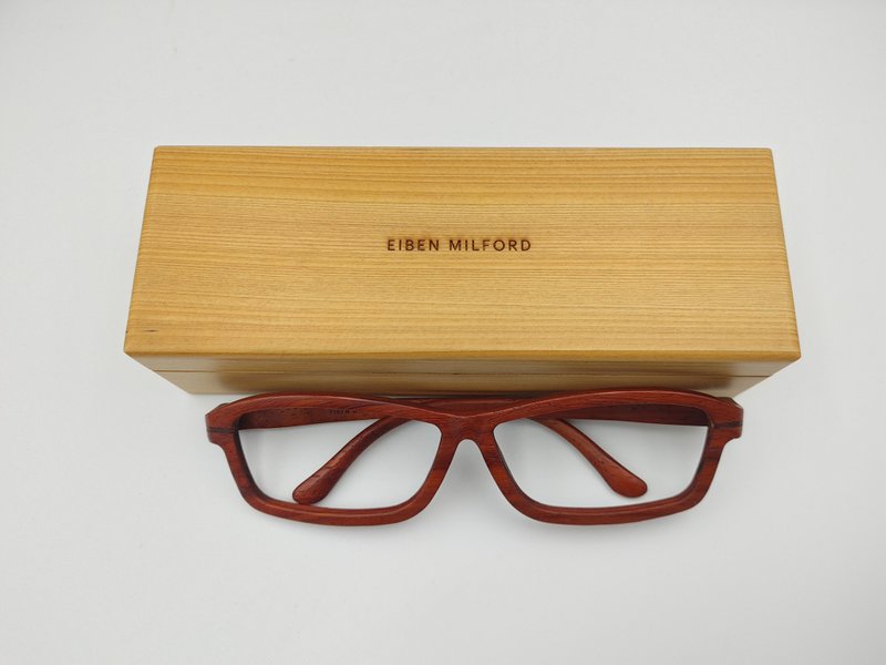 Exquisite handmade wooden glasses log glasses handmade in Taiwan / free cypress mobile phone tablet holder - กรอบแว่นตา - ไม้ สีนำ้ตาล