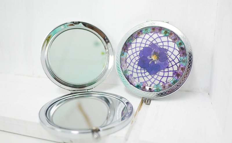 押花捕夢網便攜鏡盒 | 紫藍、銀 - 彩妝刷具/鏡子/梳子 - 其他金屬 紫色
