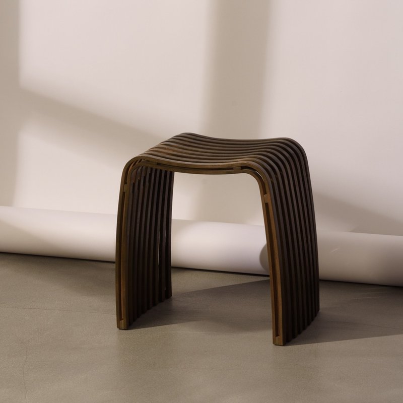 【Gudee】COLIN curved stool single chair makeup chair (original bamboo/ Brown) - Chairs & Sofas - Bamboo Brown