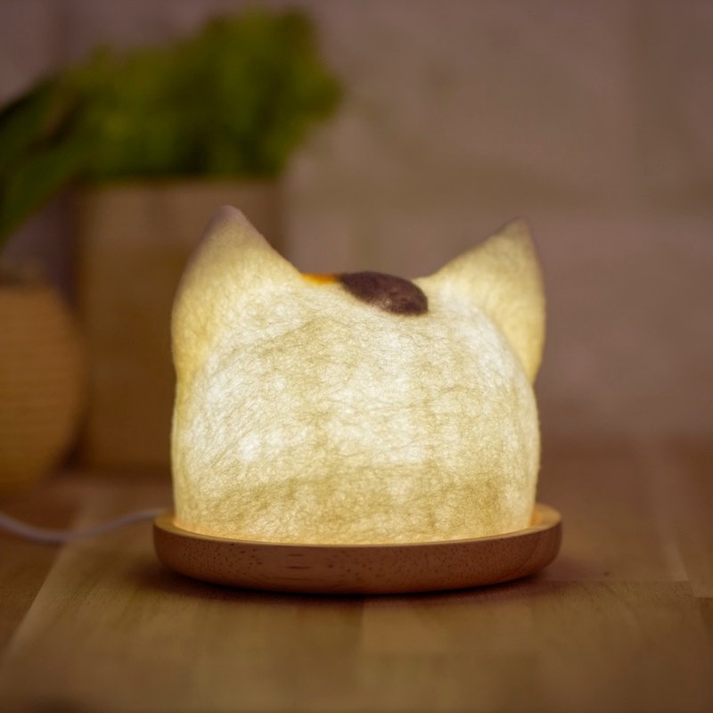 Wool cat lamp that can be connected via USB - โคมไฟ - ขนแกะ ขาว