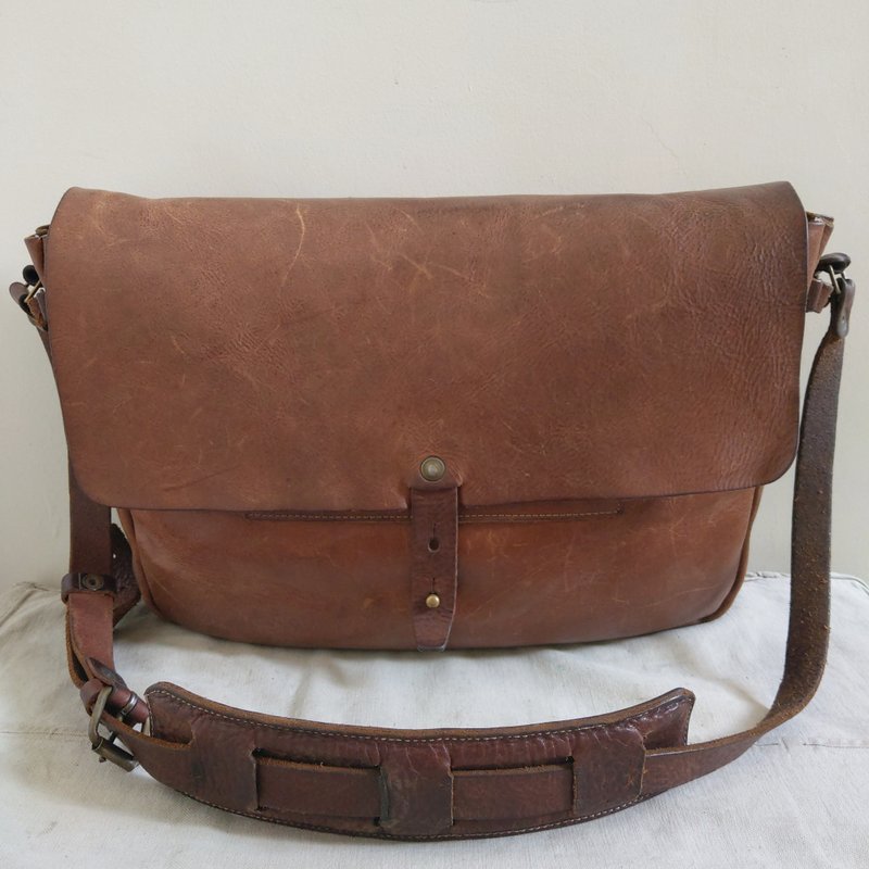 Leather bag_B109_vintage - กระเป๋าแมสเซนเจอร์ - หนังแท้ สีนำ้ตาล