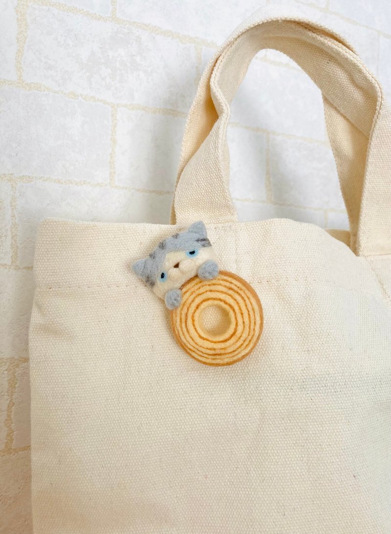 バウム猫ブローチ　さばとら - 胸針 - 羊毛 灰色