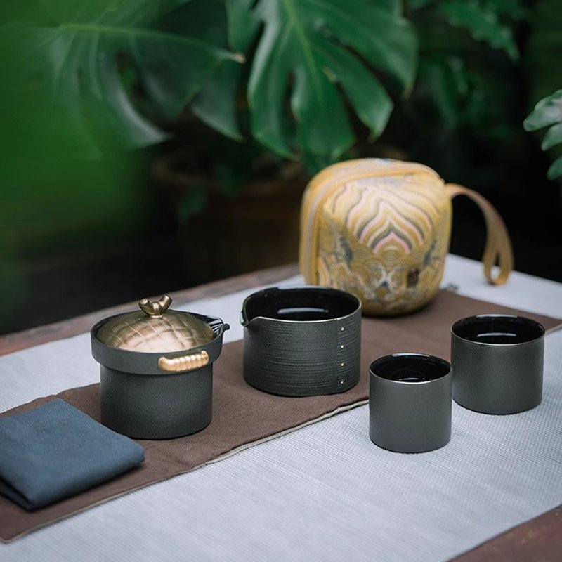 萬仟堂便攜式旅行茶具套裝陶瓷快客杯一壺二杯功夫茶具蒸蒸日上 - 茶壺/茶杯/茶具 - 陶 
