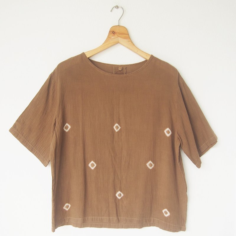 Brown dots short-sleeve shirt - เสื้อยืดผู้ชาย - ผ้าฝ้าย/ผ้าลินิน สีนำ้ตาล