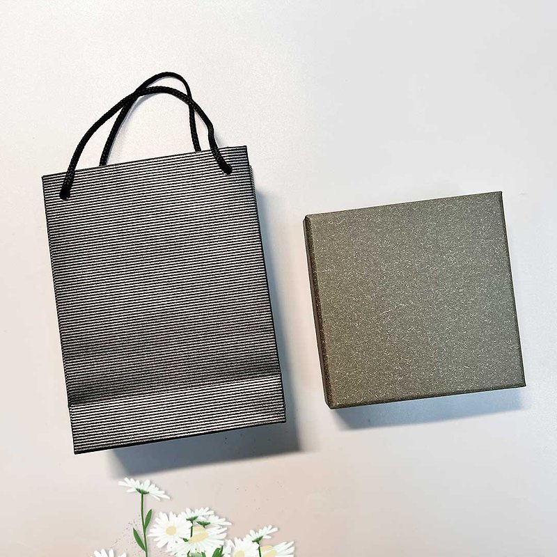 加購商品-方形禮物盒提袋 墨綠灰色x黑 黑色絲絨襯 飾品送禮包裝 - 包裝材料 - 紙 灰色