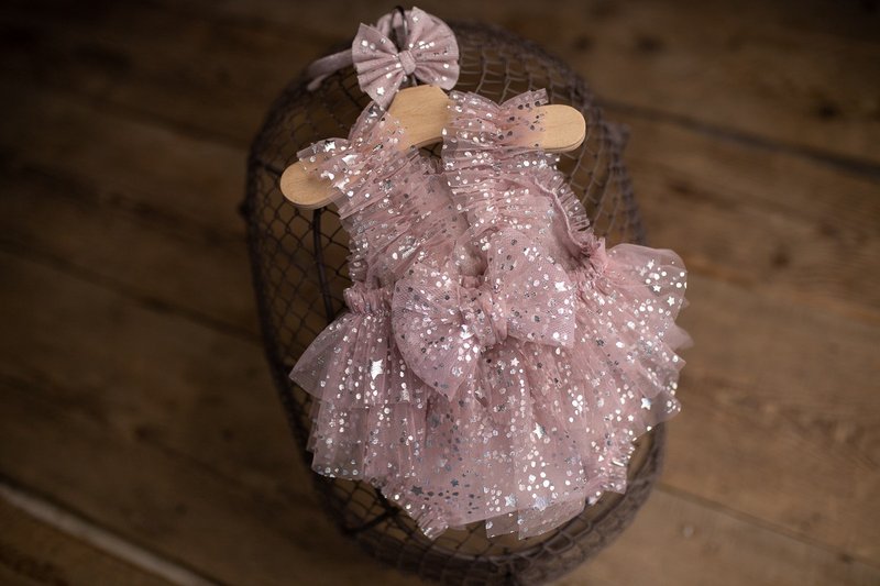 Pink bodysuit for newborn girls: the perfect outfit for a little girl - เครื่องประดับ - โลหะ สึชมพู