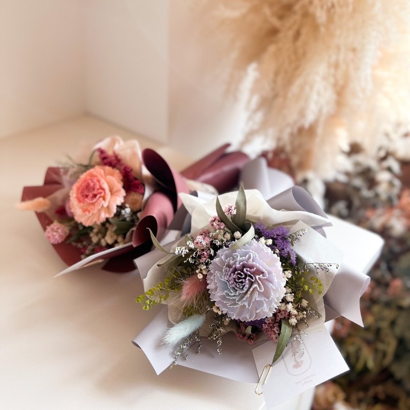 Dried Carnation Sola Flower Bouquet I Mother's Day I Valentine's Day I Corporate Gifts I - ช่อดอกไม้แห้ง - พืช/ดอกไม้ 