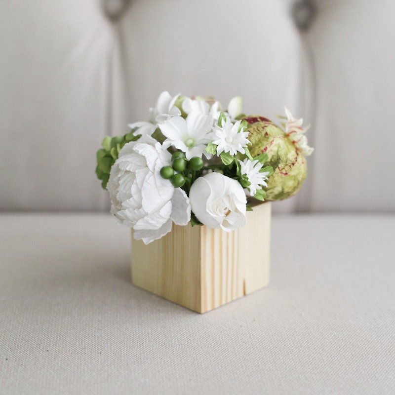 CP101：木箱花カフェのテーブル装飾、菓子店。白自然の中で - 置物 - 紙 ホワイト