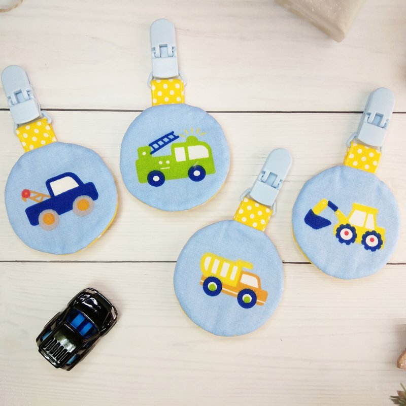 彩色工程車-4款可選。圓形平安符袋 (可繡名字) - 平安符袋 - 棉．麻 藍色
