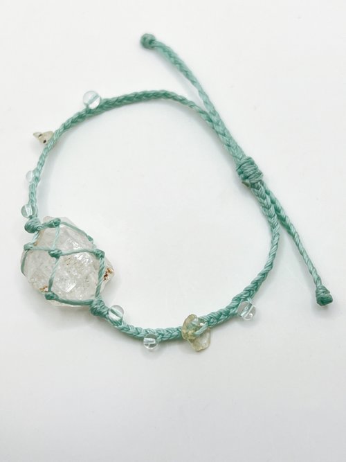 AnmiK handmade jewelry 紅泥骸骨水晶原礦手工蠟繩編織手環