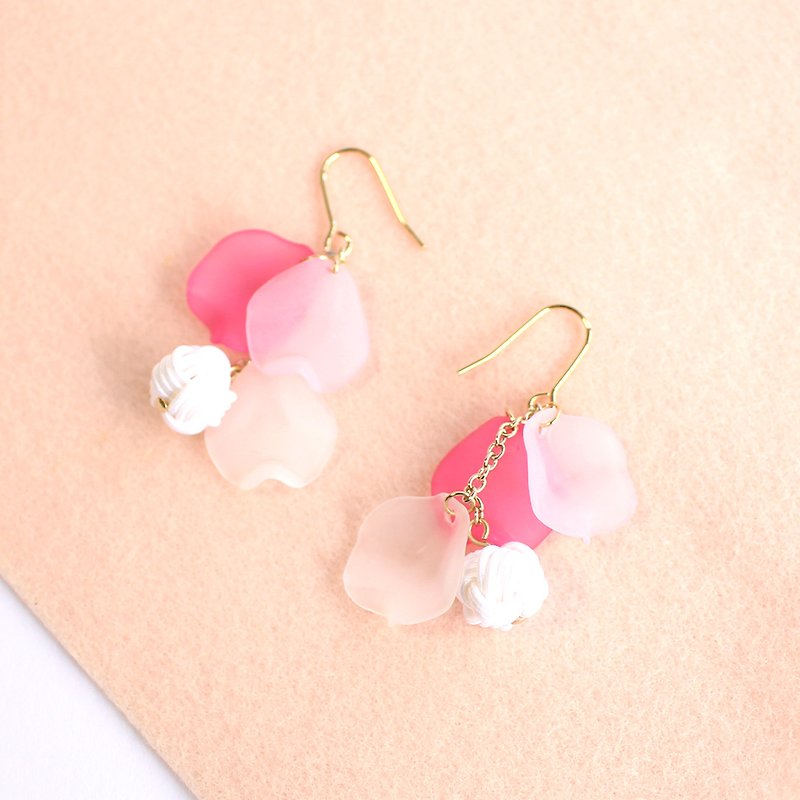 japanese style pierce earring / mizuhiki / japan / accessory / sakura /pink - 耳環/耳夾 - 絲．絹 粉紅色