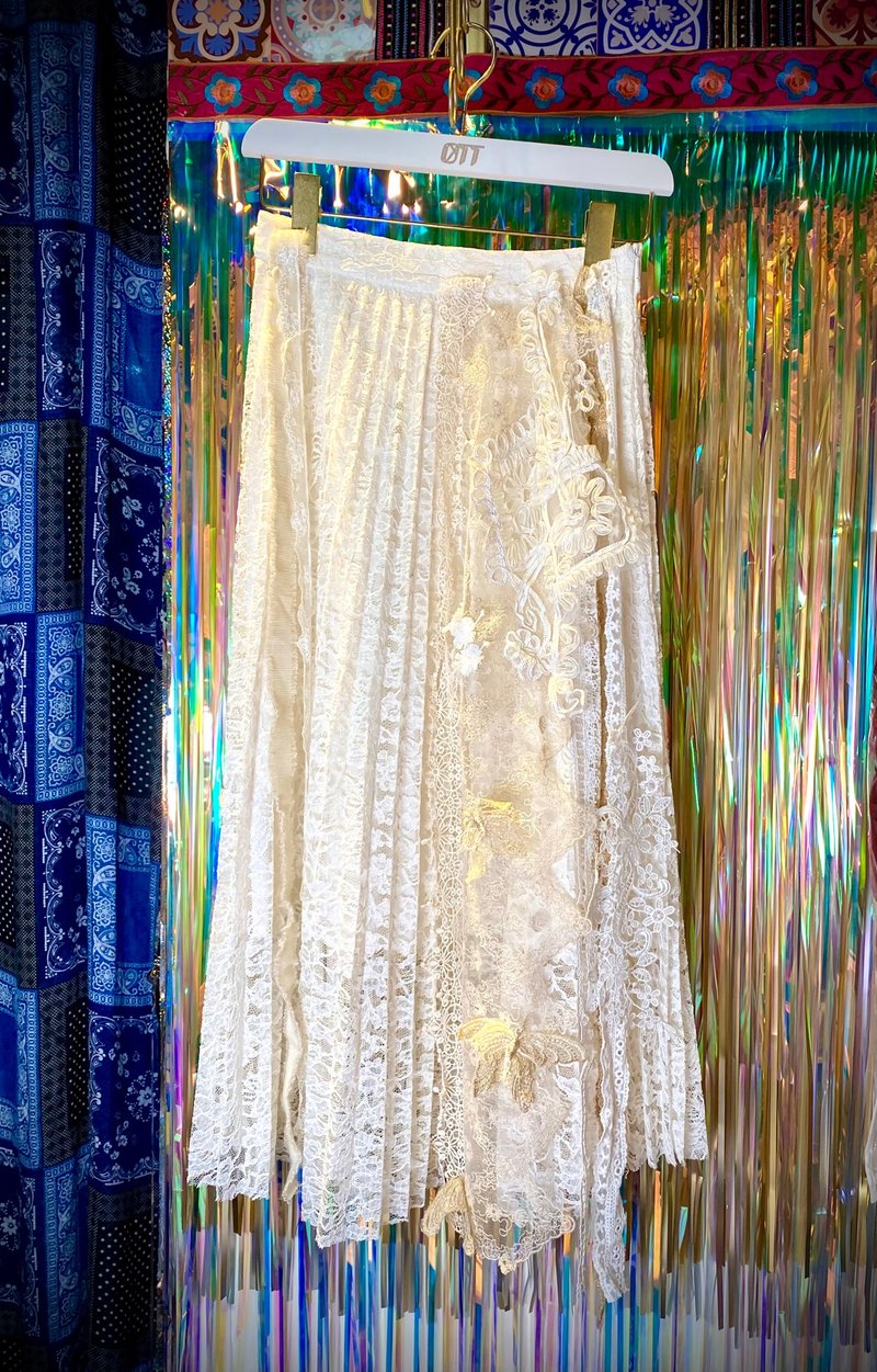 OTT獨一無二•Unique 珍珠白蕾絲壓褶刺繡傘裙 - 裙子/長裙 - 棉．麻 白色