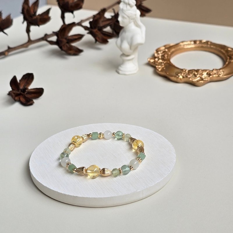 Herb Garden // T-240613 / Citrine / Stone/ White Crystal / Crystal Bracelet - สร้อยข้อมือ - เครื่องเพชรพลอย หลากหลายสี