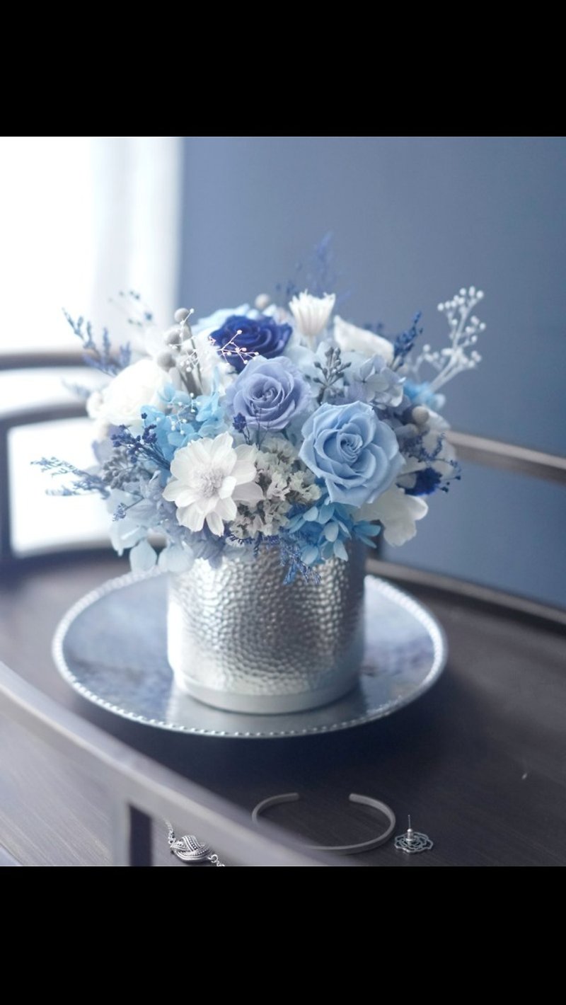 Eric Tsai Exclusive Orders - Azure Rose / Hydrangea Eternal Flower / Non-Flowering + Hand-Knock Silver Flower - Plants - Plants & Flowers Blue
