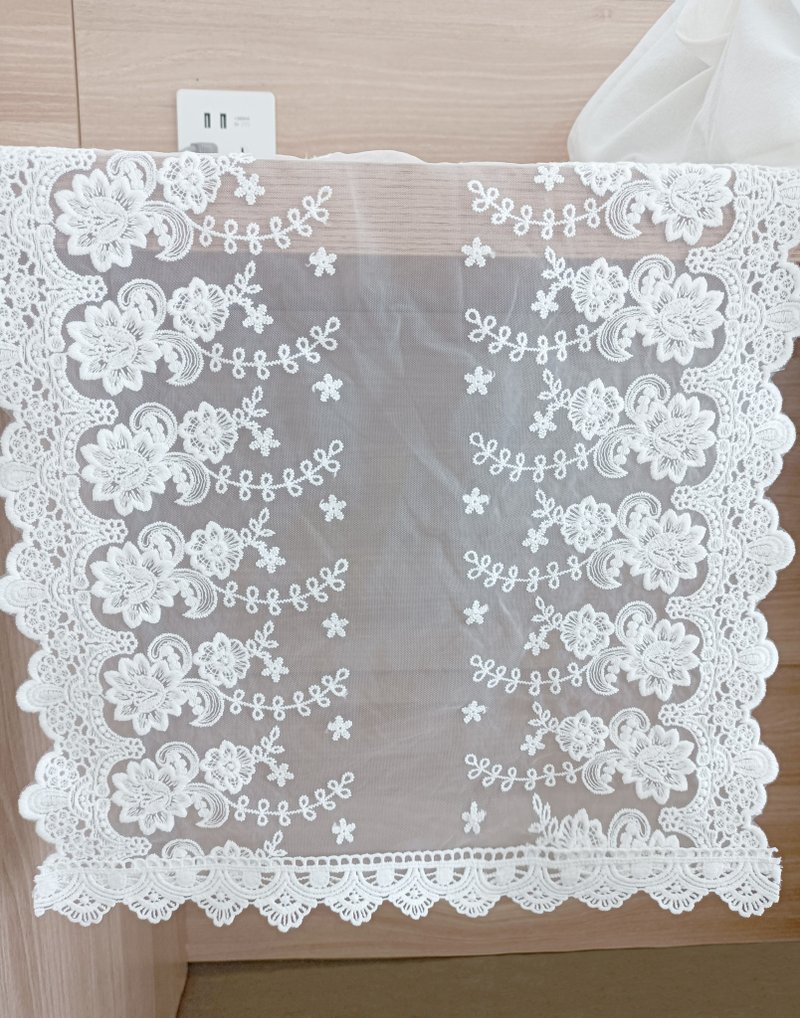 白色純棉刺繡蕾絲桌布桌巾桌墊餐墊蕾絲桌旗 - 桌布/桌巾/餐墊 - 棉．麻 
