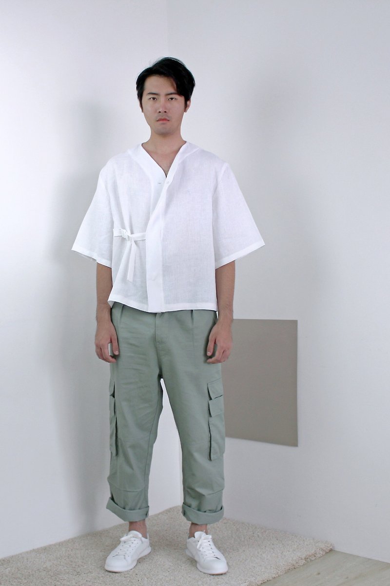 Shōto 棒球服领亚麻上衣－純白色 - T 恤 - 棉．麻 白色