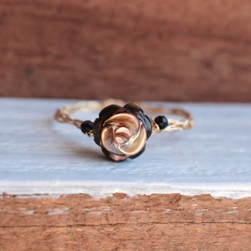 Rose Mother of Brown Black, Onyx/Thin Braid K14GF Ring - แหวนทั่วไป - เครื่องเพชรพลอย 