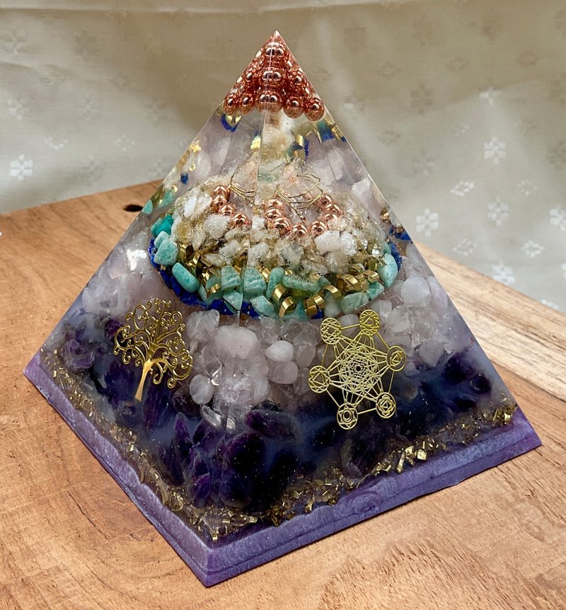 Pyramid of Ogang - Items for Display - Copper & Brass Purple