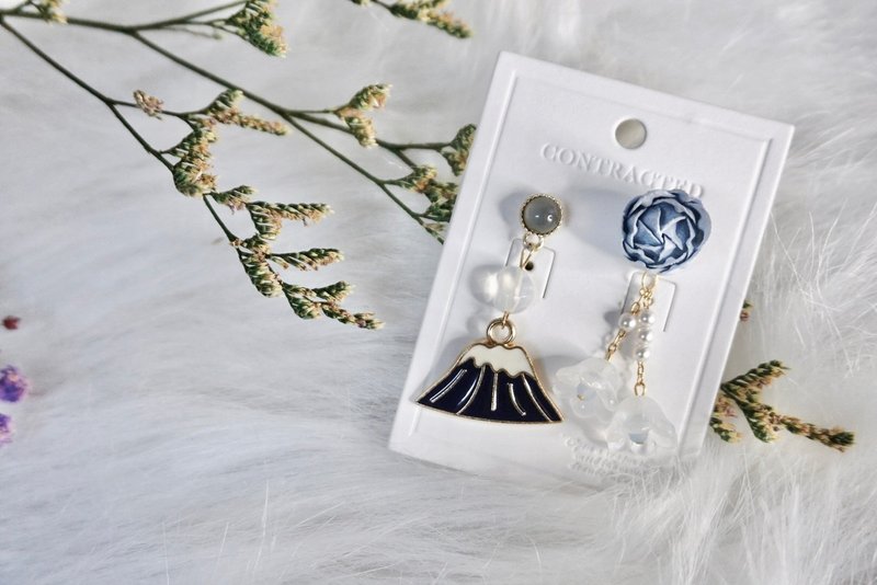 [Fuji Shirayuki] Japanese style/earrings/ Clip-On/ Silver/rose lily of the valley shape/cat’s eye Stone/blue - ต่างหู - วัสดุอื่นๆ สีน้ำเงิน