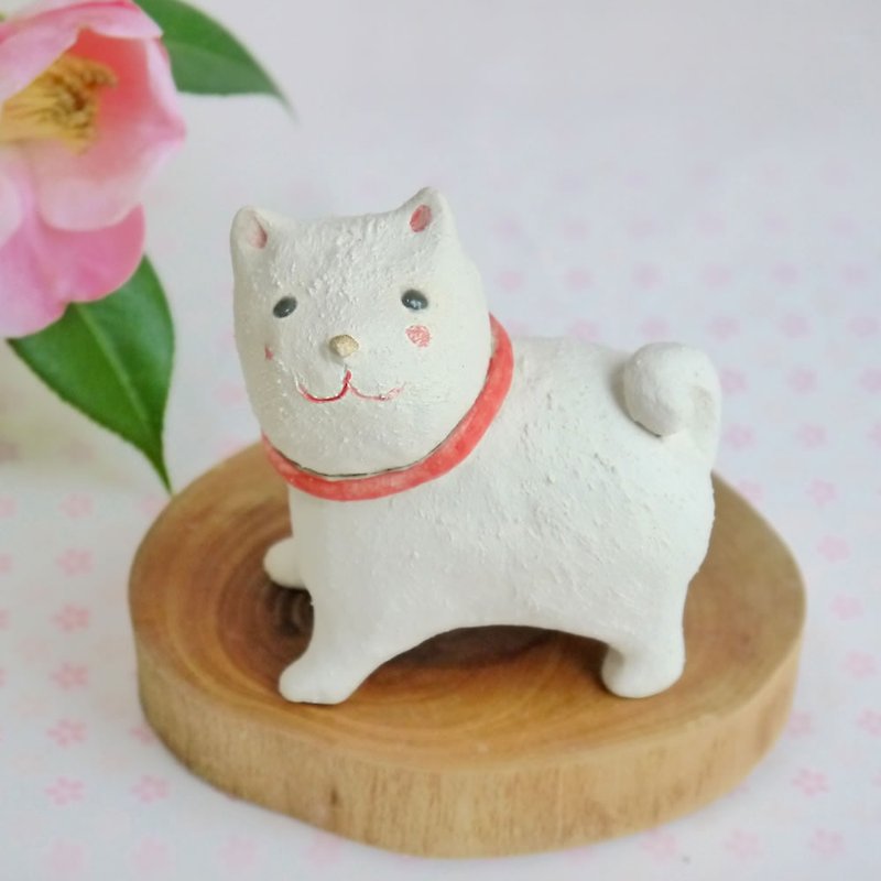 White dog pottery figurine 2018 zodiac dog - ของวางตกแต่ง - ดินเผา ขาว