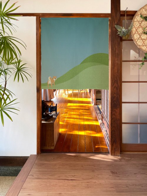 Moonstar House 星月屋 【預訂】日本製 登山小柴犬短門簾