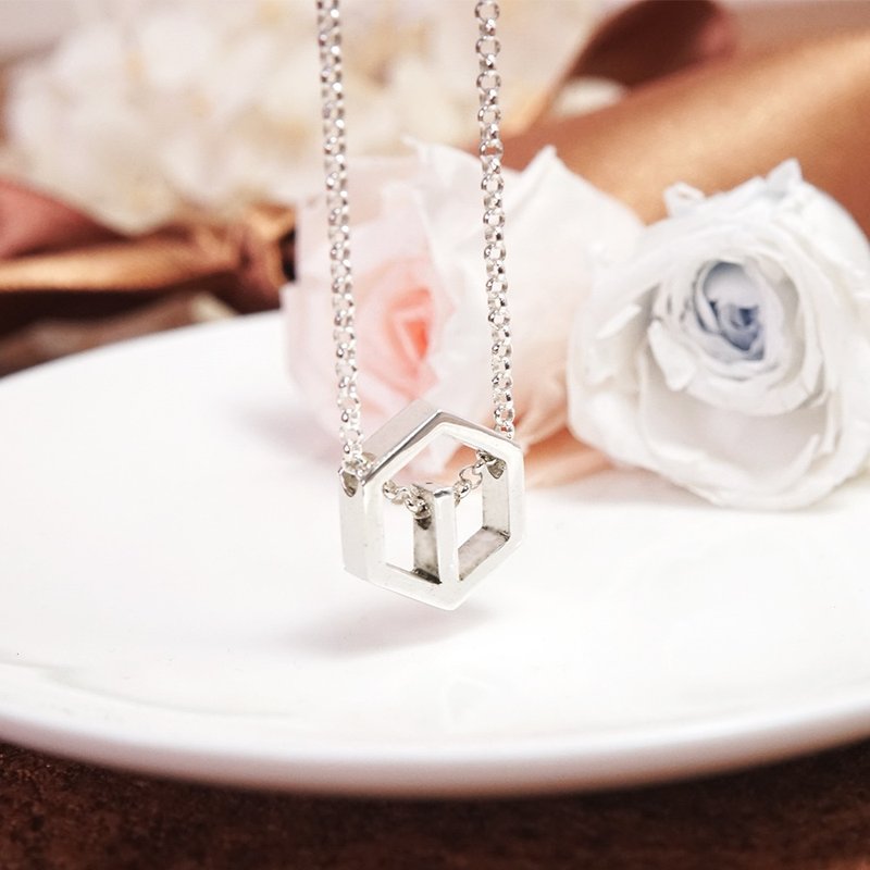 Sterling Silver ART64 Classic Hexagon Necklace (Small) Women's Necklace - สร้อยคอ - เงินแท้ สีเงิน