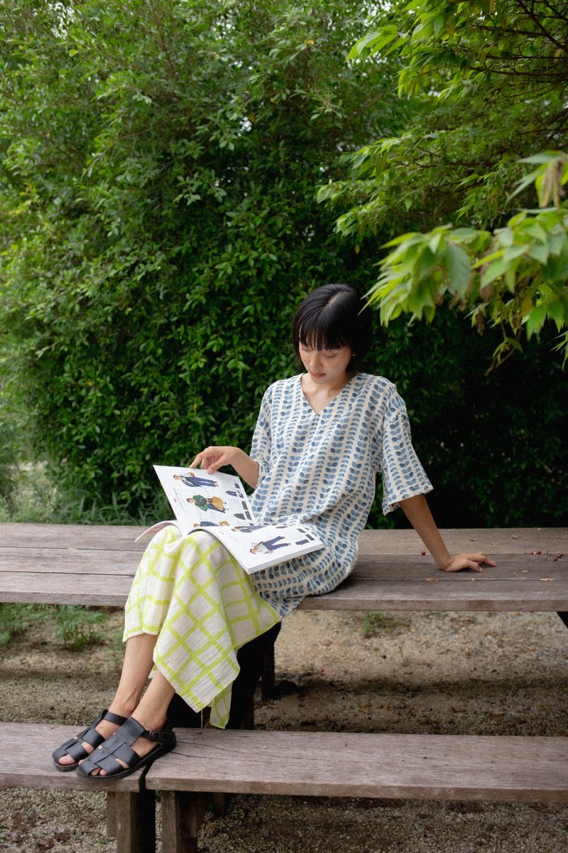 Mulmul Contrast V neck dress : blue and pale green - 洋裝/連身裙 - 棉．麻 多色