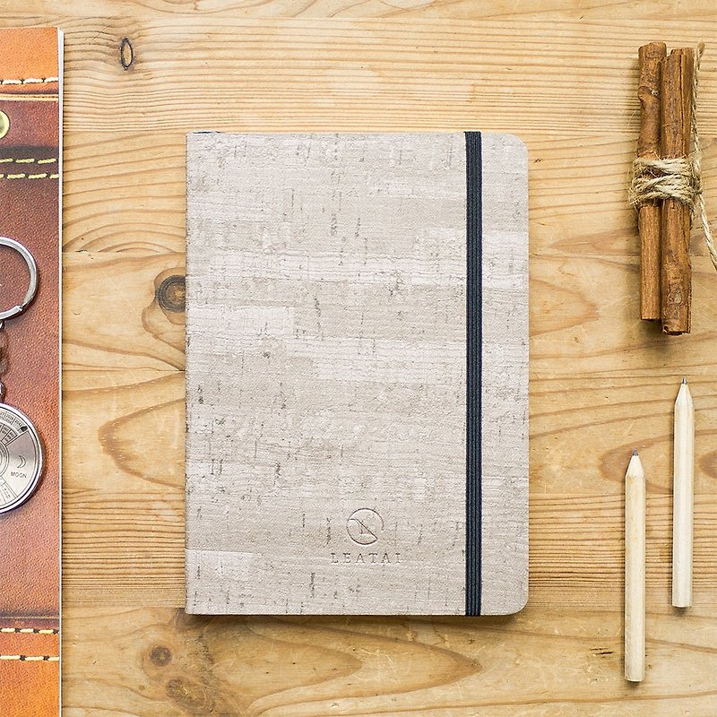 32K。 Leatai Vida スタイルのポケット。簡単なウィークリープラン（時間制限なしの自動入力） - Wood Feeling Xing - ノート・手帳 - 紙 カーキ