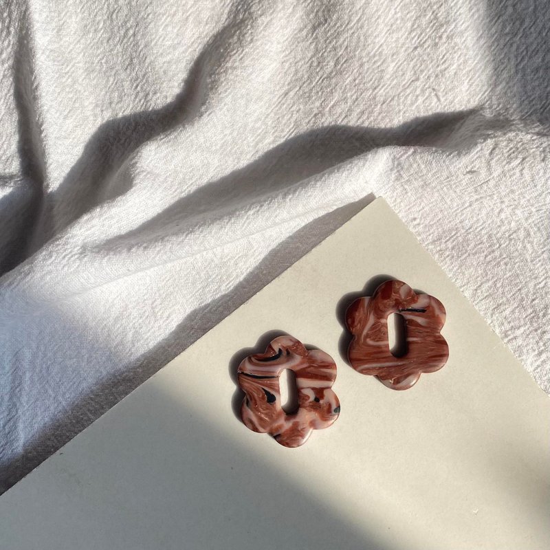 Handmade soft pottery earrings Cacao waterfall series falling into cocoa swirl ear needle Clip-On - Earrings & Clip-ons - Pottery Brown