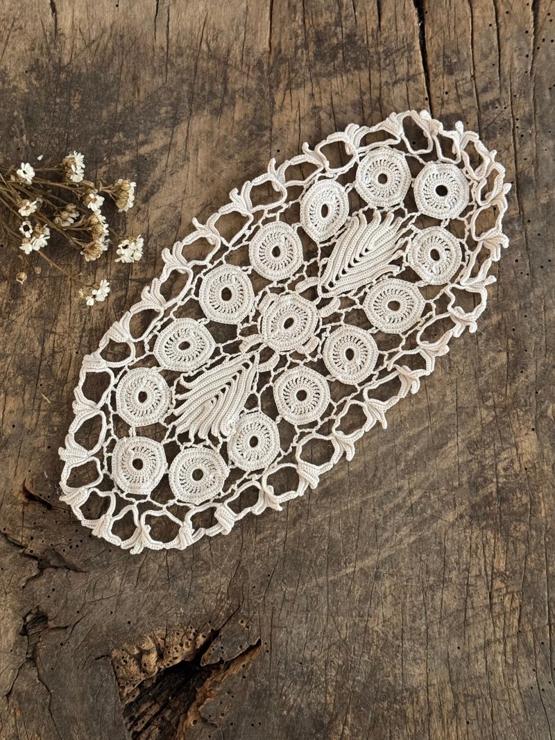 40827-Elegant French antique lace placemat - ผ้ารองโต๊ะ/ของตกแต่ง - ผ้าฝ้าย/ผ้าลินิน 