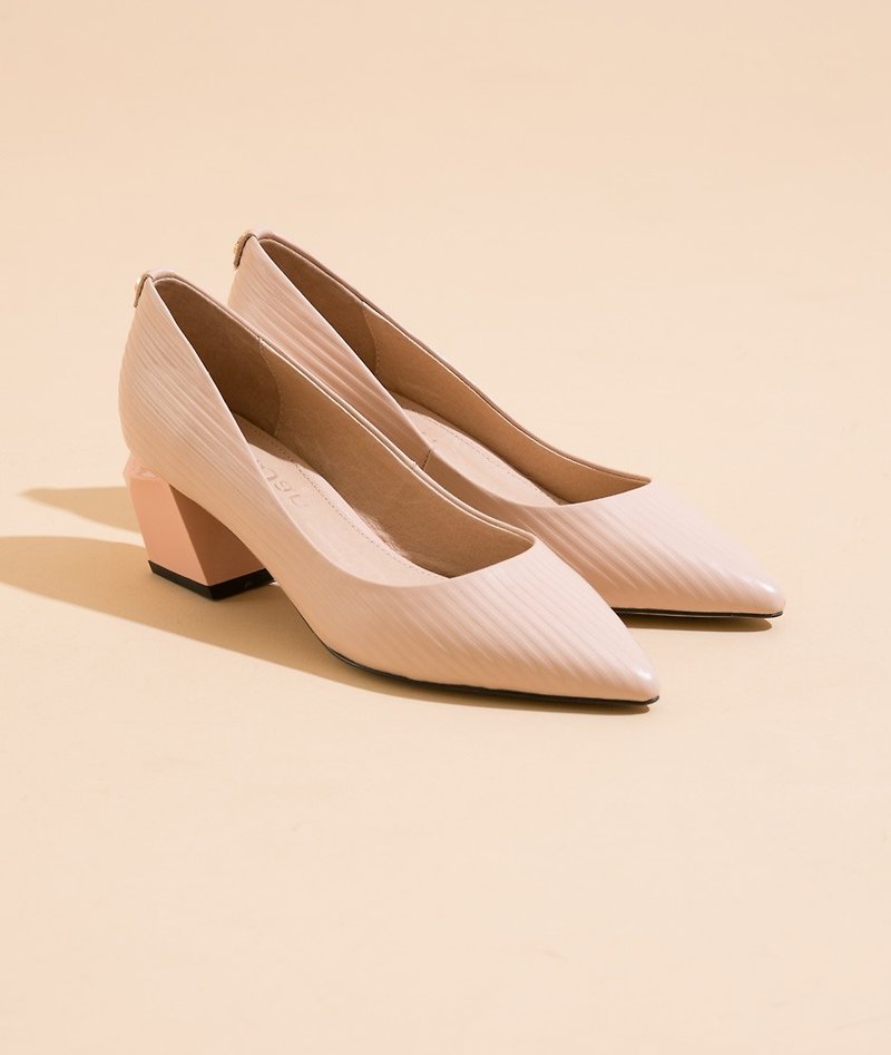 [ファッションストレッチテーブル]靴のフルレザー幾何学的形状_エンボスヌードスキン（25後） - パンプス - 革 ブラウン
