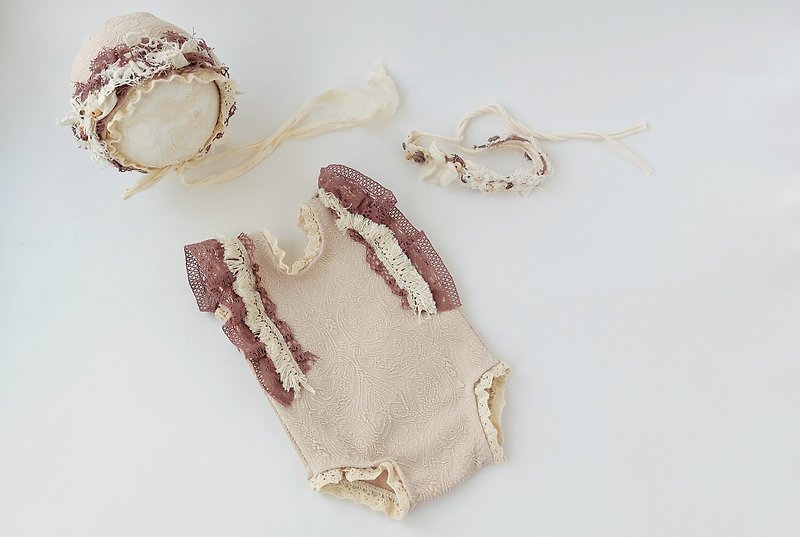 Newborn photography outfit girl - boho lace bodysuit, boho headband, baby bonnet - Baby Accessories - Other Materials White