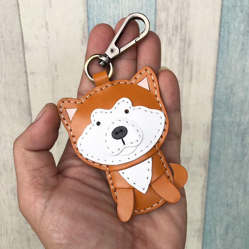 Handmade tea / beige Akita dog pure hand-stitched leather keychain small size - Keychains - Genuine Leather Orange