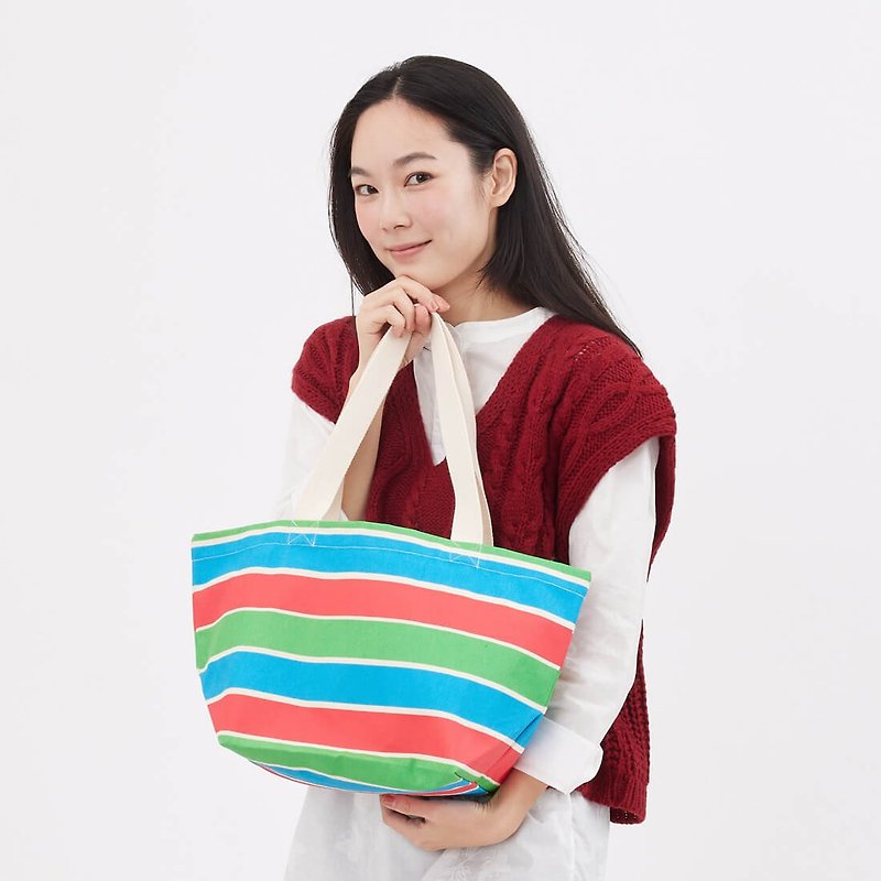 Taiwan Style Red and Green Color Stipe Tote bag - กระเป๋าถือ - ผ้าฝ้าย/ผ้าลินิน สีกากี