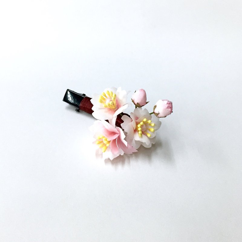 [II]桜吹雪の手作りホット桜の花のヘアピン[サンウ]場合。シルクフラワー/ホット花のヘアアクセサリー。日本の桜のヘアアクセサリー。着物/浴衣/風/中国の衣類のヘアアクセサリー。没入型の桜。愛の七夕トークン。 - ヘアアクセサリー - シルク・絹 ピンク