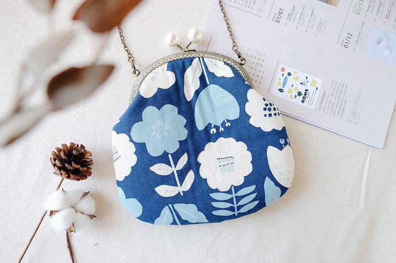 |一朵一朵| 斜背鏈條 珍珠色圓珠口金包 斜背包 側背包 禮物 - 側背包/斜背包 - 棉．麻 