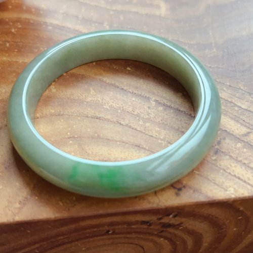 瓔珞珠寶盒 E.L.Jewelry Box 飄綠花翡翠手鐲 | 18.5圍 | 天然緬甸玉翡翠A貨 | 送禮