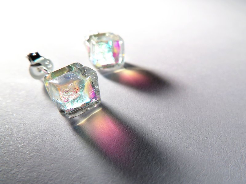 Ice glasses and ear pins - Earrings & Clip-ons - Glass Transparent