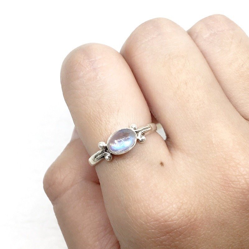 月光石925純銀簡約時尚款戒指 尼泊爾手工鑲嵌製作 - 戒指 - 寶石 藍色